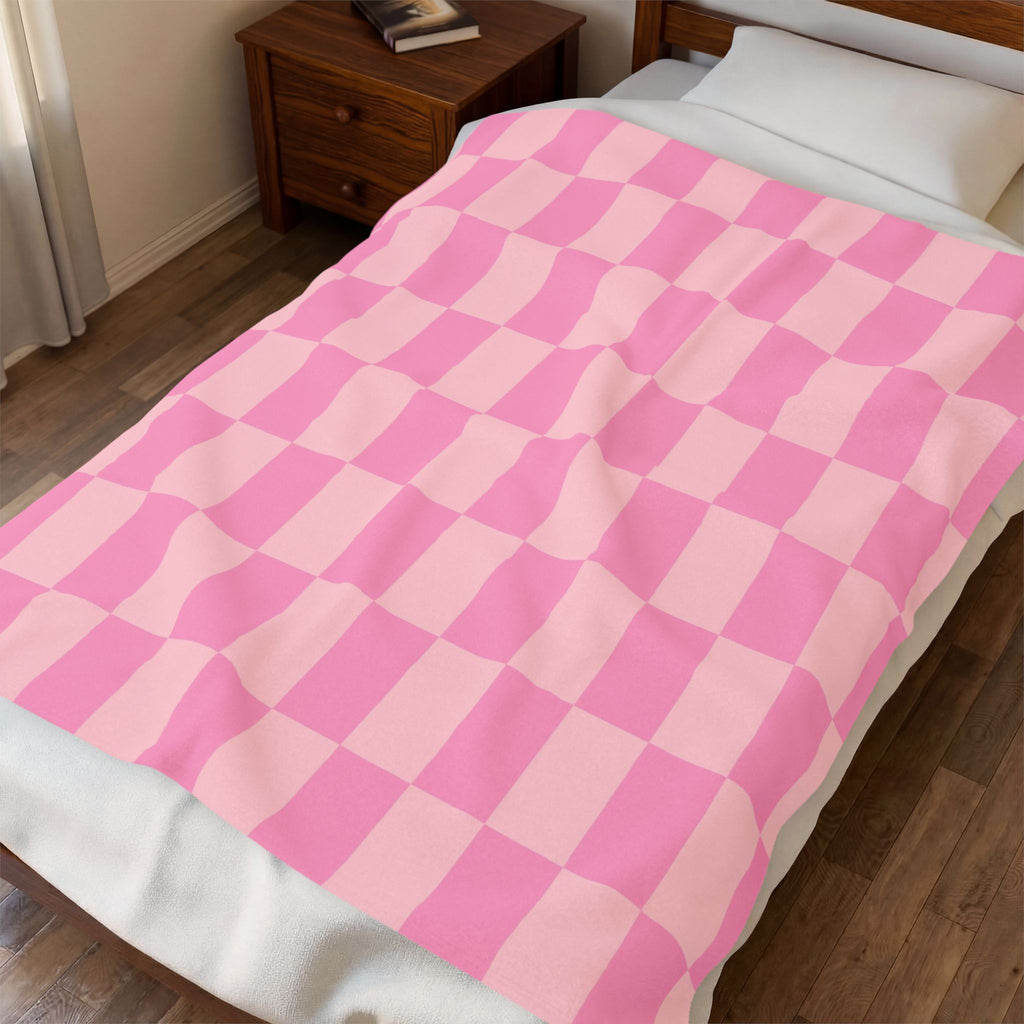 Pink Checker Plush Blanket — Soft Velveteen Throw for Cozy Rooms & Gifts